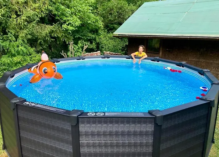 Adventure With Pool And Big Garden Apartma *